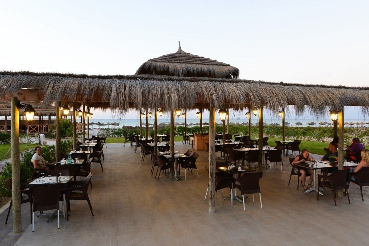 Meninx Hotel Triffa Exterior foto